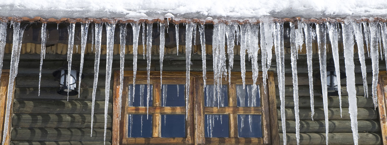 Spray foam prevents ice dams by providing proper insulation in Miramar attic spaces Spray foam prevents ice dams by providing proper insulation in Miramar attic spaces